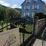 Les Locations De Stephanie ,gite L'arbre Sondernach