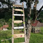 Les Locations De Stephanie ,gite L'arbre Apartmán