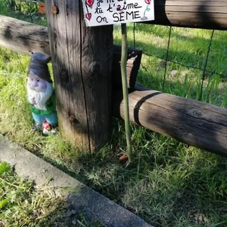 Les Locations De Stephanie ,gite L'arbre *