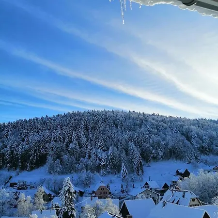Les Locations De Stephanie ,gite L'arbre *