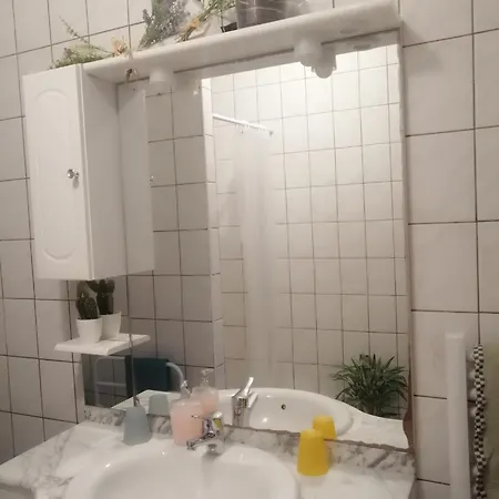 Les Locations De Stephanie ,gite L'arbre