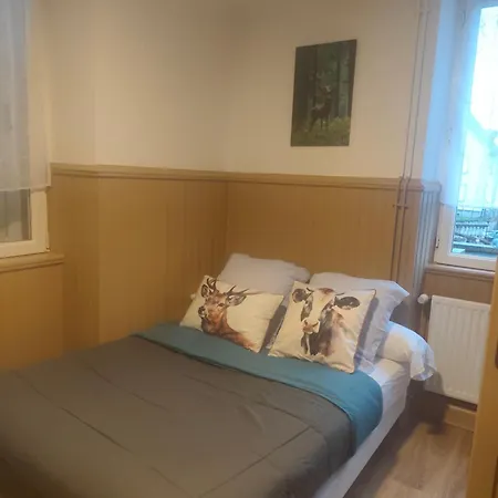 Apartament Les Locations De Stephanie ,gite L'arbre